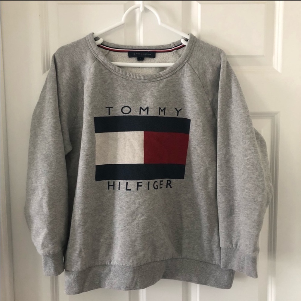 Tommy Hilfiger grey sweat shirt
